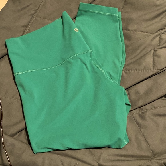 Lululemon Cropped Leggings - Picture 1 of 3